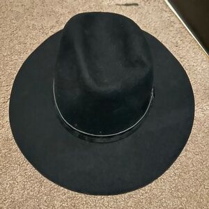 Ecote Urban Outfitters black felt hat